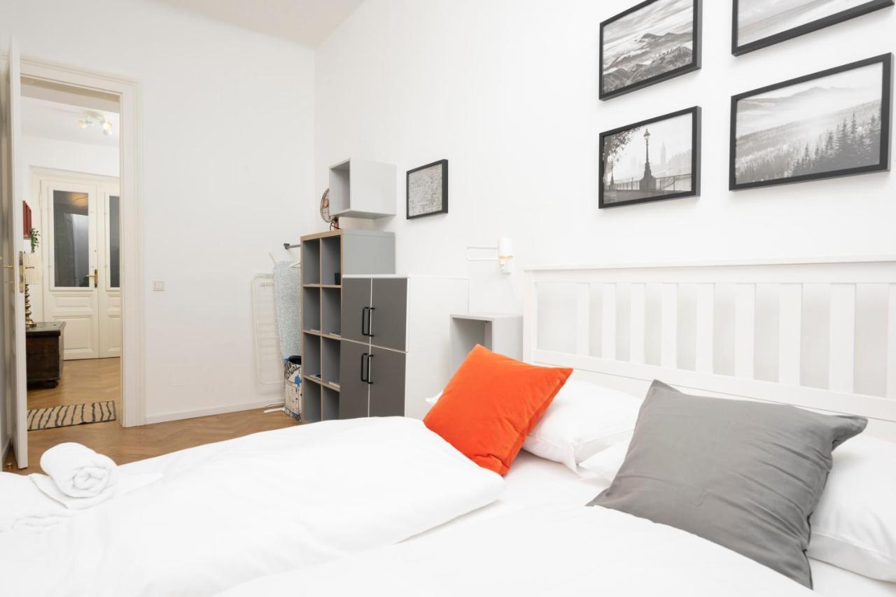 Luxus Maisonette Liechtenstein By Ichbucheat Apartment