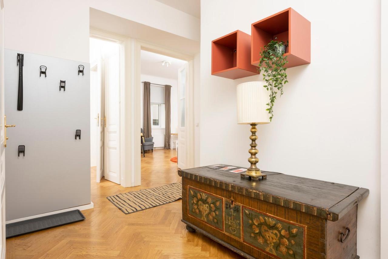 Apartment Luxus Maisonette Liechtenstein By Ichbucheat Wien